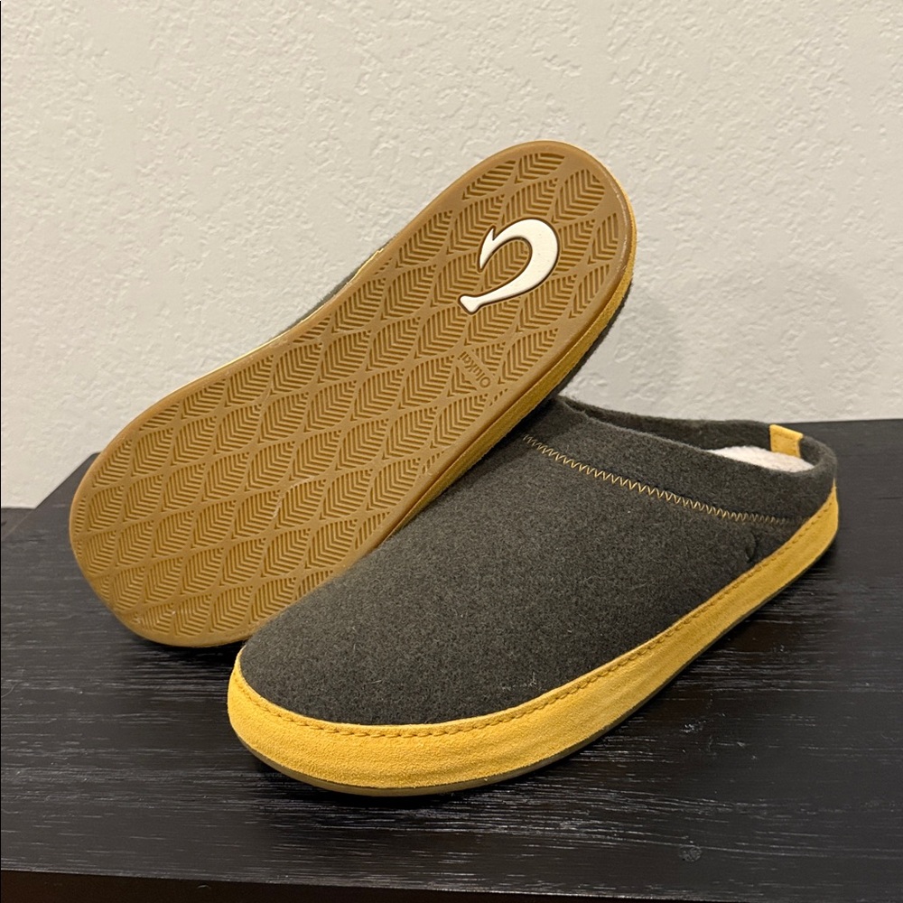 Men's Slip-On Shoes - Yellow and Gray - Picture 2 of 3